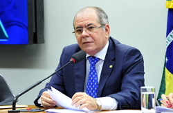 Hildo Rocha: “a falta de controle social favorece o uso político desses projetos”.