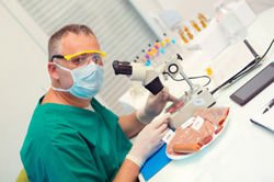 Depois da criação do “hambúrguer”, cientistas criaram carnes de frango e de pato sintéticas.