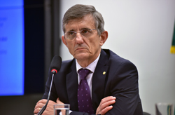Deputado Darcísio Perondi (PMDB-RS).