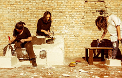 Cena da peça “Acerca do Fracasso das Formas”.