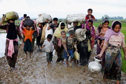 Cerca de meio milhão de rohingyas fugiram para Bangladesh em apenas quatro semanas.