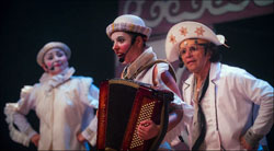 Cena da peça “Lampião no Céu”.