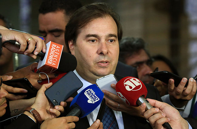 Rodrigo Maia vai manter o calendário da reforma da Previdência com votação prevista para depois do carnaval.