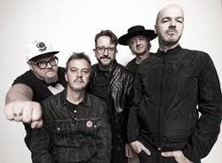 Banda gaúcha estreia seu show inédito “Doble Chapa” nos dias 20 e 21 de abril.