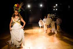 “Rebelião – O Coro de Todos os Santos” encerra temporada no Teatro do Incêndio.