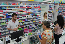 Das atividades analisadas que registraram mais empregos, destaque para os segmentos de farmácias e perfumarias.