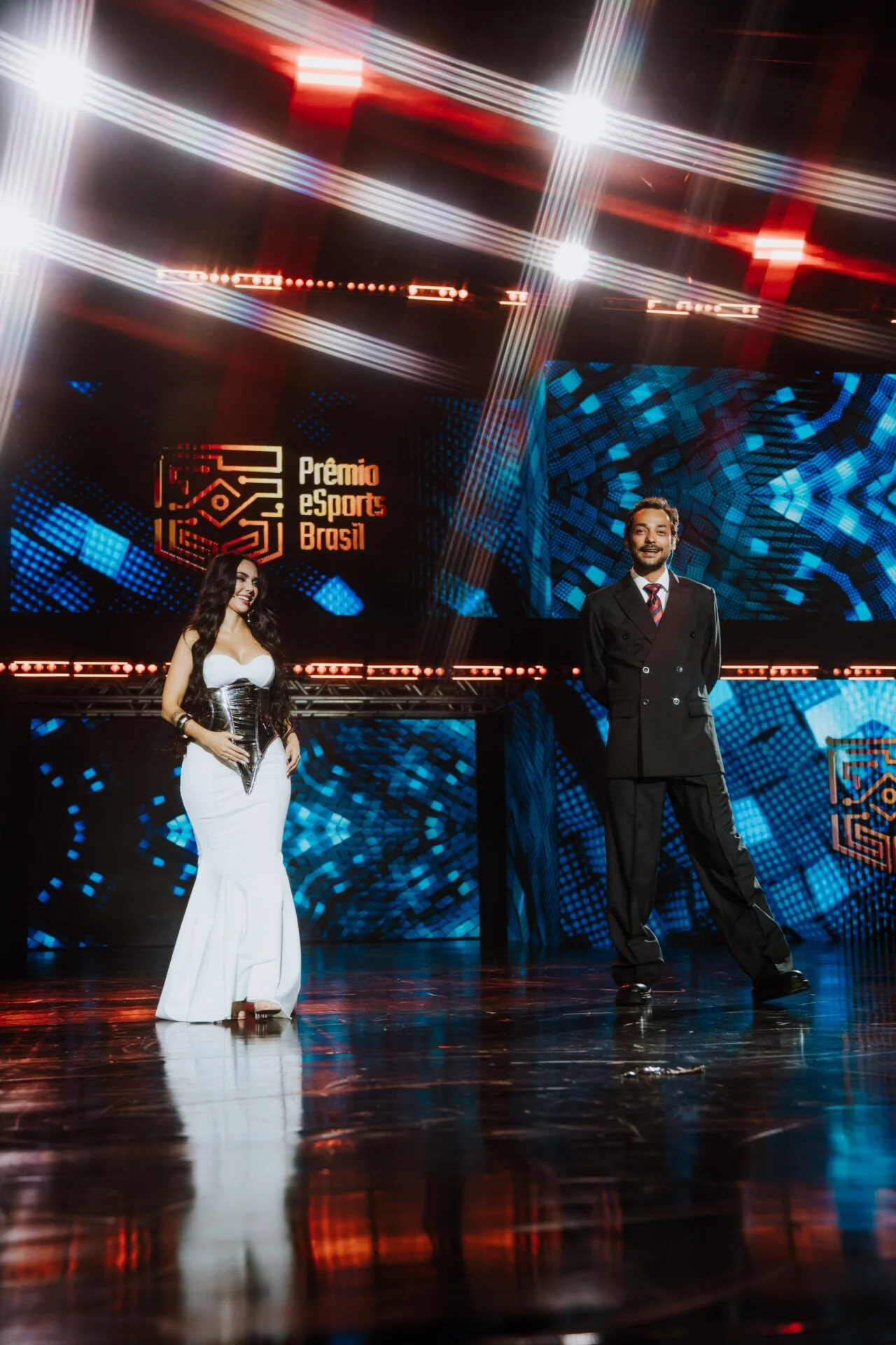 Jornal Empresas & Negócios