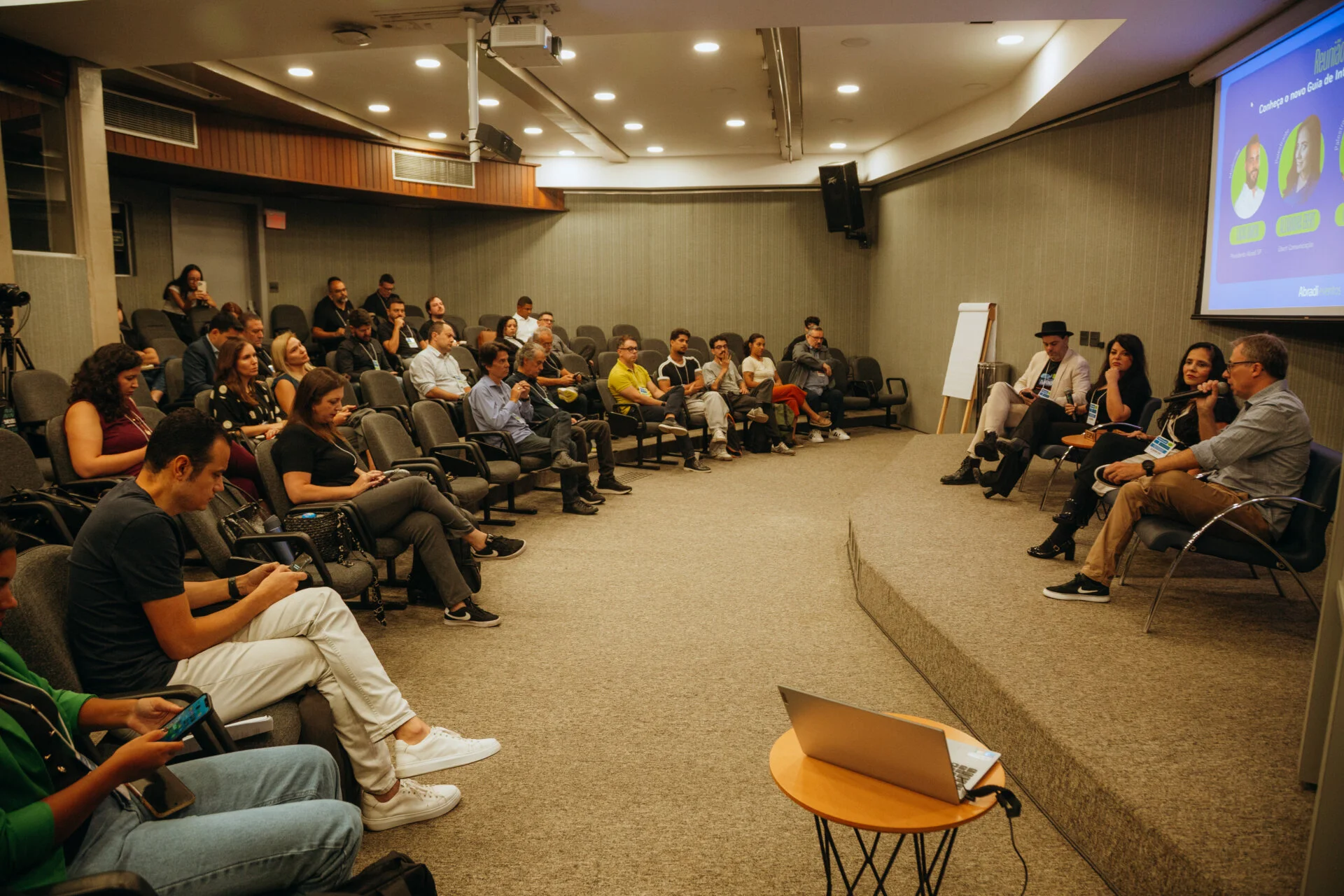 Jornal Empresas & Negócios