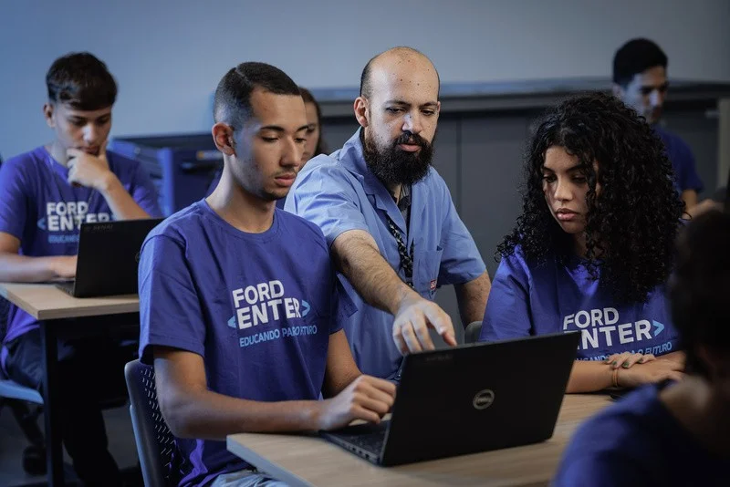 Jornal Empresas & Negócios